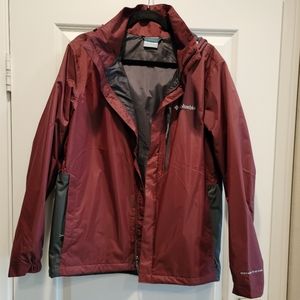 Mens Columbia Small, Burgundy Raincoat